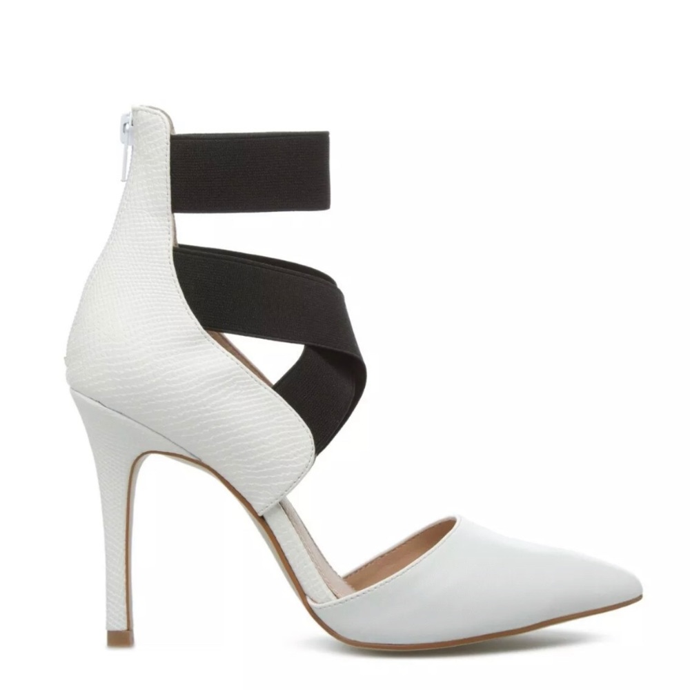 White and Black Pointy Pumps Heels 4” Size 7